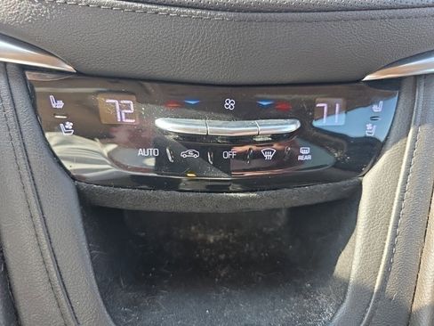 Used 2019 Cadillac XT5 Platinum image 14