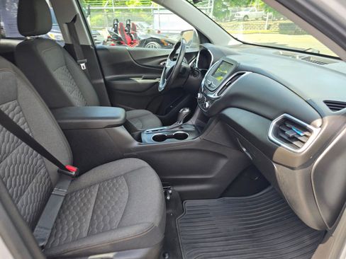 Used 2019 Chevrolet Equinox LT FWD image 11