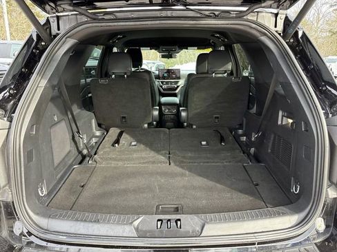 Used 2025 Ford Explorer ST-Line image 15