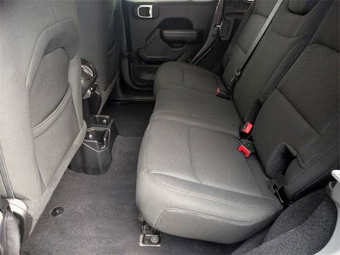 Certified 2020 Jeep Wrangler Unlimited Sport image 29