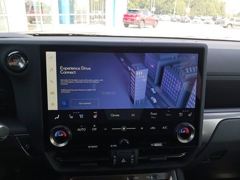 Used 2025 Lexus GX 550 w/ Accessory Package (2T) AWD/4WD image 21