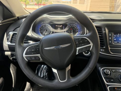 Used 2015 Chrysler 200 Limited FWD image 15