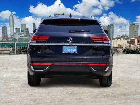Certified 2020 Volkswagen Atlas Cross Sport SE FWD image 5