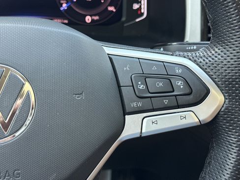 Used 2023 Volkswagen Atlas SEL R-Line AWD/4WD image 25