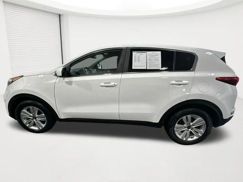 Used 2018 Kia Sportage LX FWD image 8