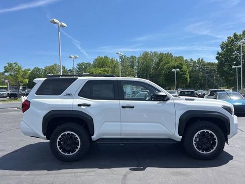 New 2026 Toyota 4Runner TRD Off-Road Premium AWD/4WD image 4