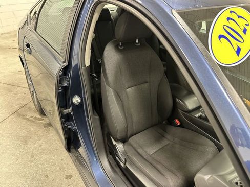 Used 2023 Honda Accord EX image 25