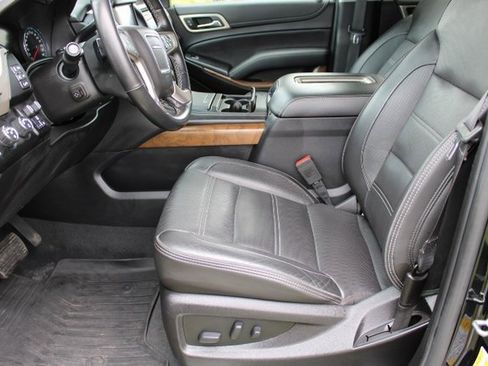 Used 2019 GMC Yukon Denali w/ Denali Ultimate Package image 11