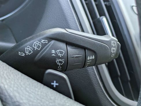 Used 2017 Ford Escape SE AWD/4WD image 37