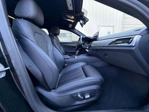 Used 2023 BMW 540i xDrive w/ M Sport Package image 27
