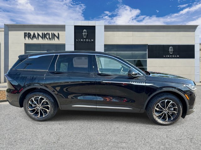 New 2026 Lincoln Nautilus Premier AWD/4WD image 8