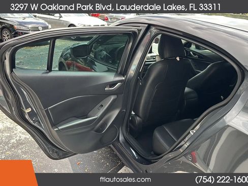 Used 2016 MAZDA MAZDA3 i Sport image 23