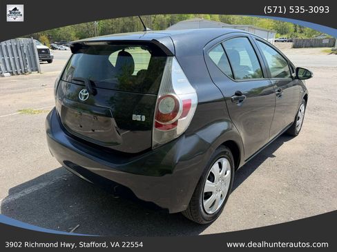 Used 2014 Toyota Prius C Two FWD image 8