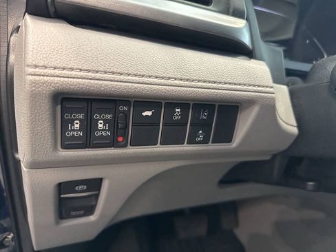 Used 2018 Honda Odyssey EX-L image 28