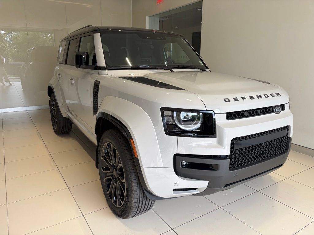 New 2026 Land Rover Defender 110 AWD/4WD image 6