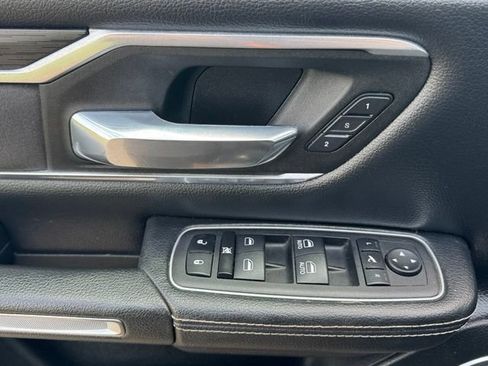 Used 2023 RAM 1500 Laramie AWD/4WD image 9