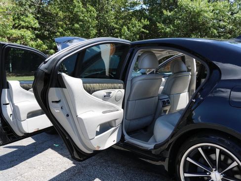 Used 2010 Lexus LS 460 image 75