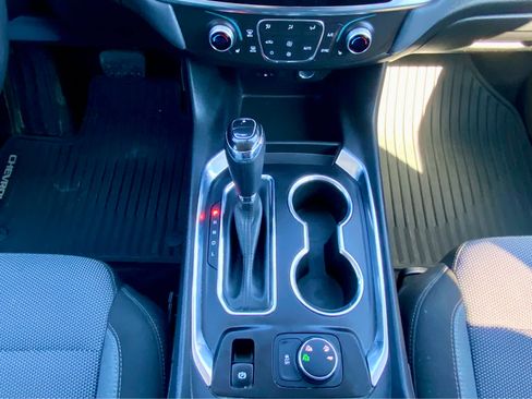 Used 2018 Chevrolet Traverse LT image 44