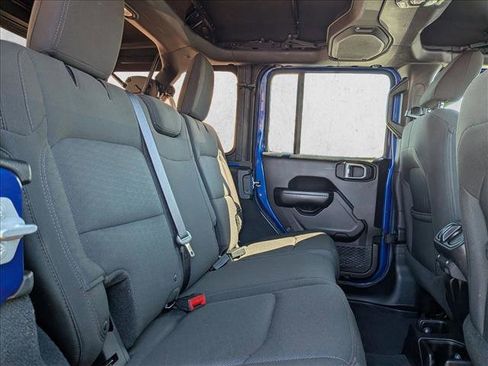 Used 2018 Jeep Wrangler Unlimited Sport S image 19