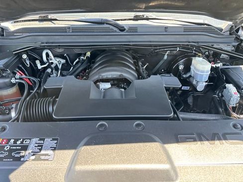 Used 2019 GMC Yukon XL Denali w/ Denali Ultimate Package AWD/4WD image 31