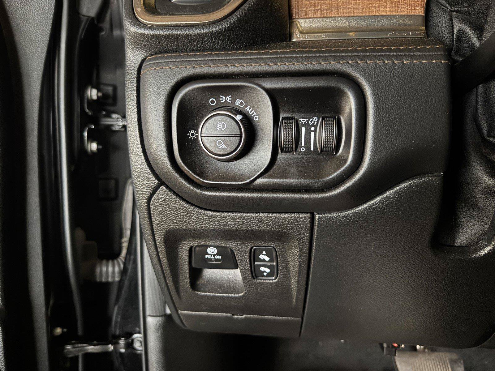 Used 2022 RAM 1500 Limited AWD/4WD image 24