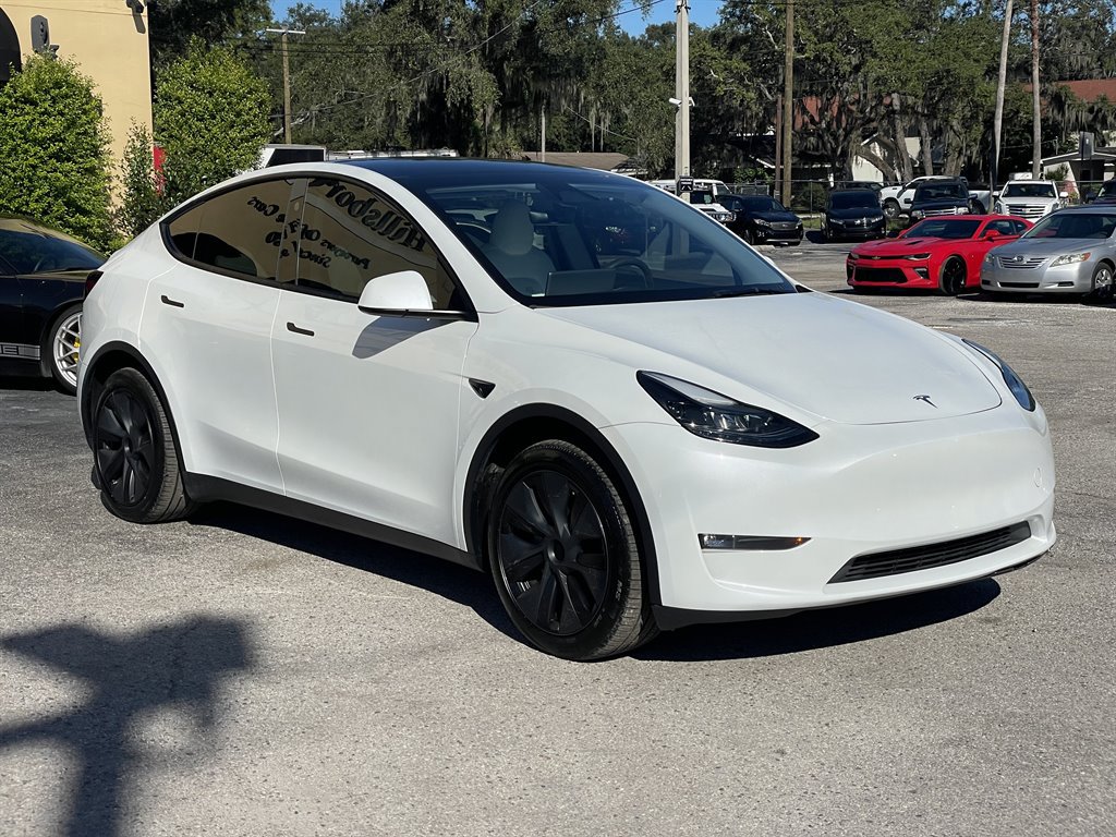 Used 2024 Tesla Model Y Long Range AWD/4WD image 20