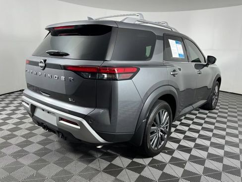 Used 2025 Nissan Pathfinder SL w/ SL Premium Package FWD image 12