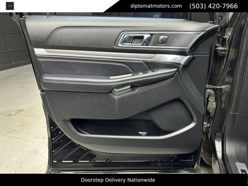 Used 2017 Ford Explorer Sport w/ Equipment Group 401A AWD/4WD image 29