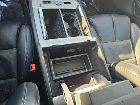 Used 2025 Lincoln Navigator L Reserve AWD/4WD image 28