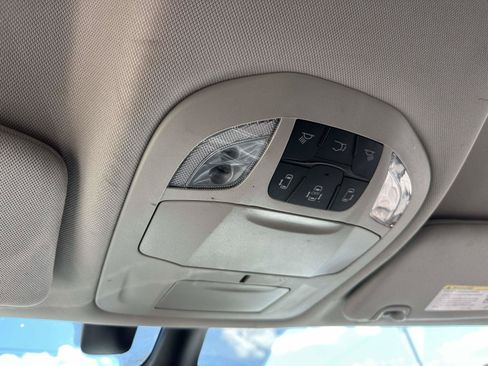Used 2022 Chrysler Pacifica Touring-L AWD/4WD image 27