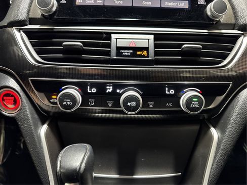 Used 2020 Honda Accord Sport image 27