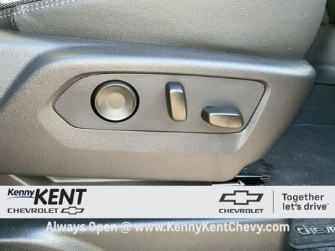 Used 2026 Chevrolet Suburban High Country w/ Sun And Tow Package image 22