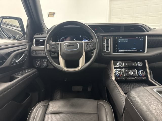 Used 2024 GMC Yukon Denali AWD/4WD image 24