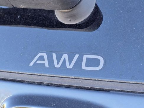 Used 2025 Honda CR-V LX image 24