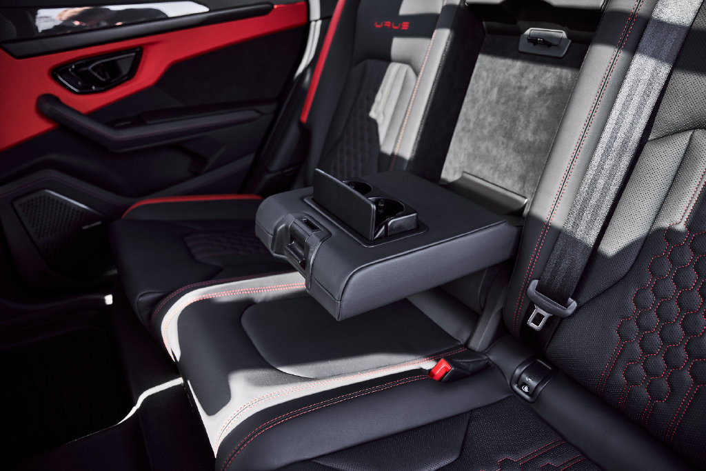 Used 2024 Lamborghini Urus S AWD/4WD image 52