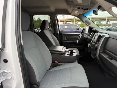 Used 2024 RAM 1500 Classic SLT image 27