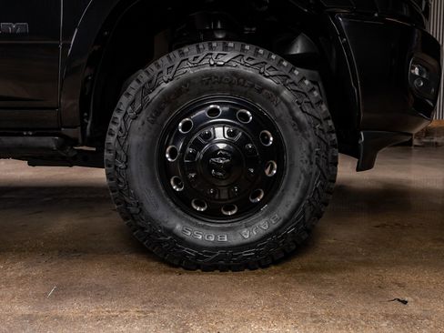 Used 2021 RAM 3500 Limited image 11