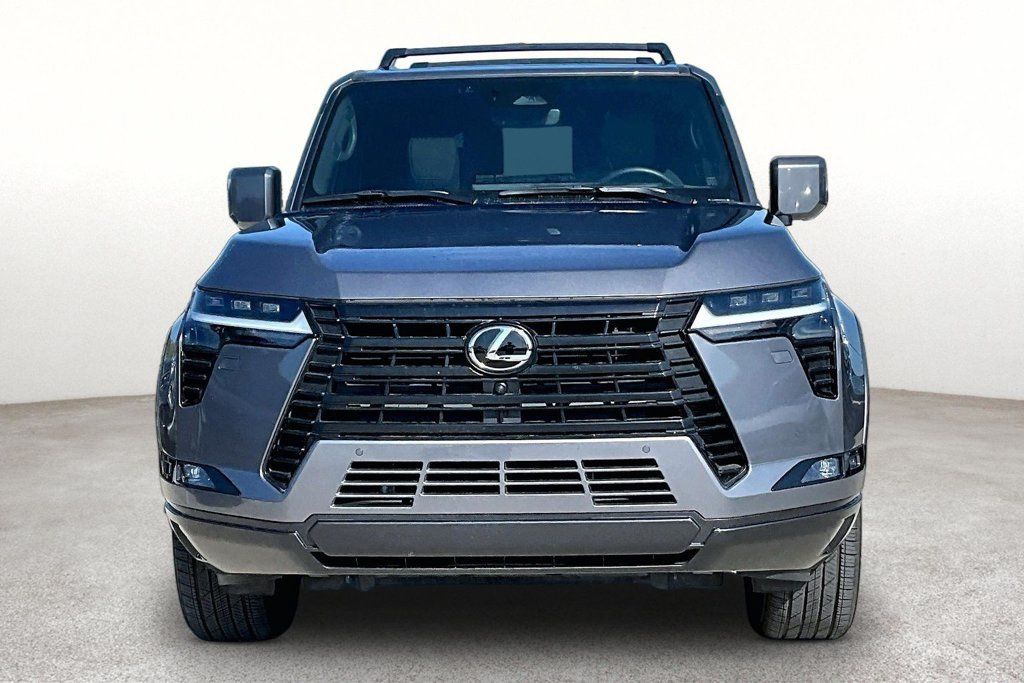 Used 2024 Lexus GX 550 w/ Accessory Package (Z1) AWD/4WD image 3