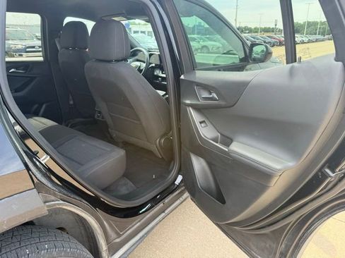 Used 2025 Chevrolet Equinox LT FWD image 20