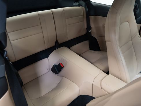 Used 2024 Porsche 911 Carrera S image 30