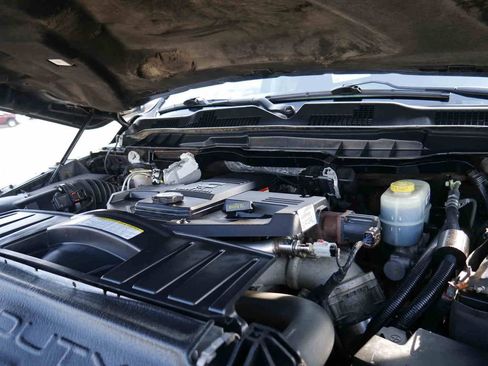 Used 2011 RAM 2500 Laramie w/ Protection Group image 15