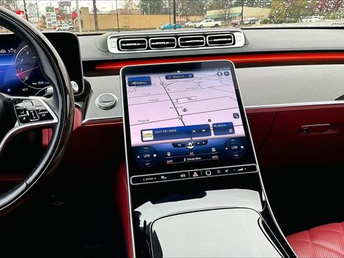 Used 2022 Mercedes-Benz S 500 4MATIC image 6