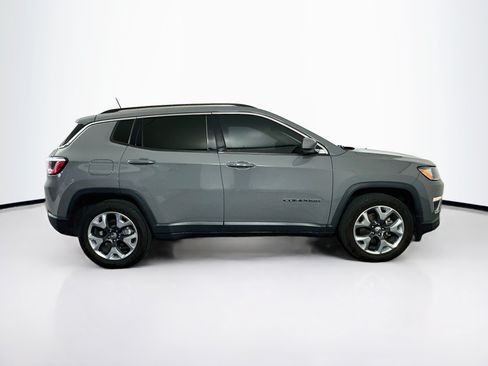 Used 2019 Jeep Compass Limited FWD image 10