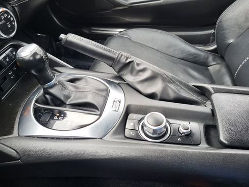 Used 2021 MAZDA MX-5 Miata RF Grand Touring image 24