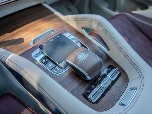 Used 2026 Mercedes-Benz Maybach GLS 600 4MATIC image 13