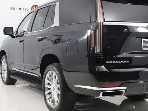 Used 2023 Cadillac Escalade Premium Luxury image 26