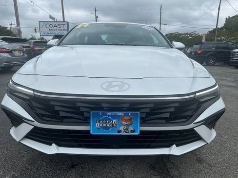 Used 2024 Hyundai Elantra SEL w/ Convenience Package FWD image 8