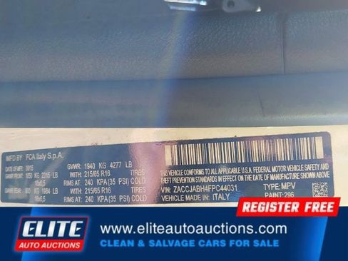 Used 2015 Jeep Renegade Latitude image 17