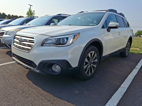 Used 2016 Subaru Outback 2.5i Limited AWD/4WD image 3