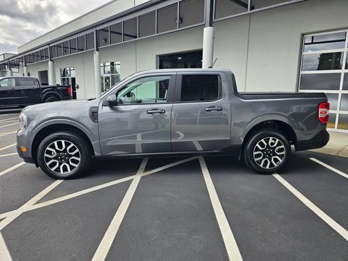 Used 2024 Ford Maverick Lariat AWD/4WD image 2